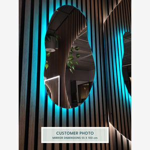 Round Mirror with colour-changing backlighting