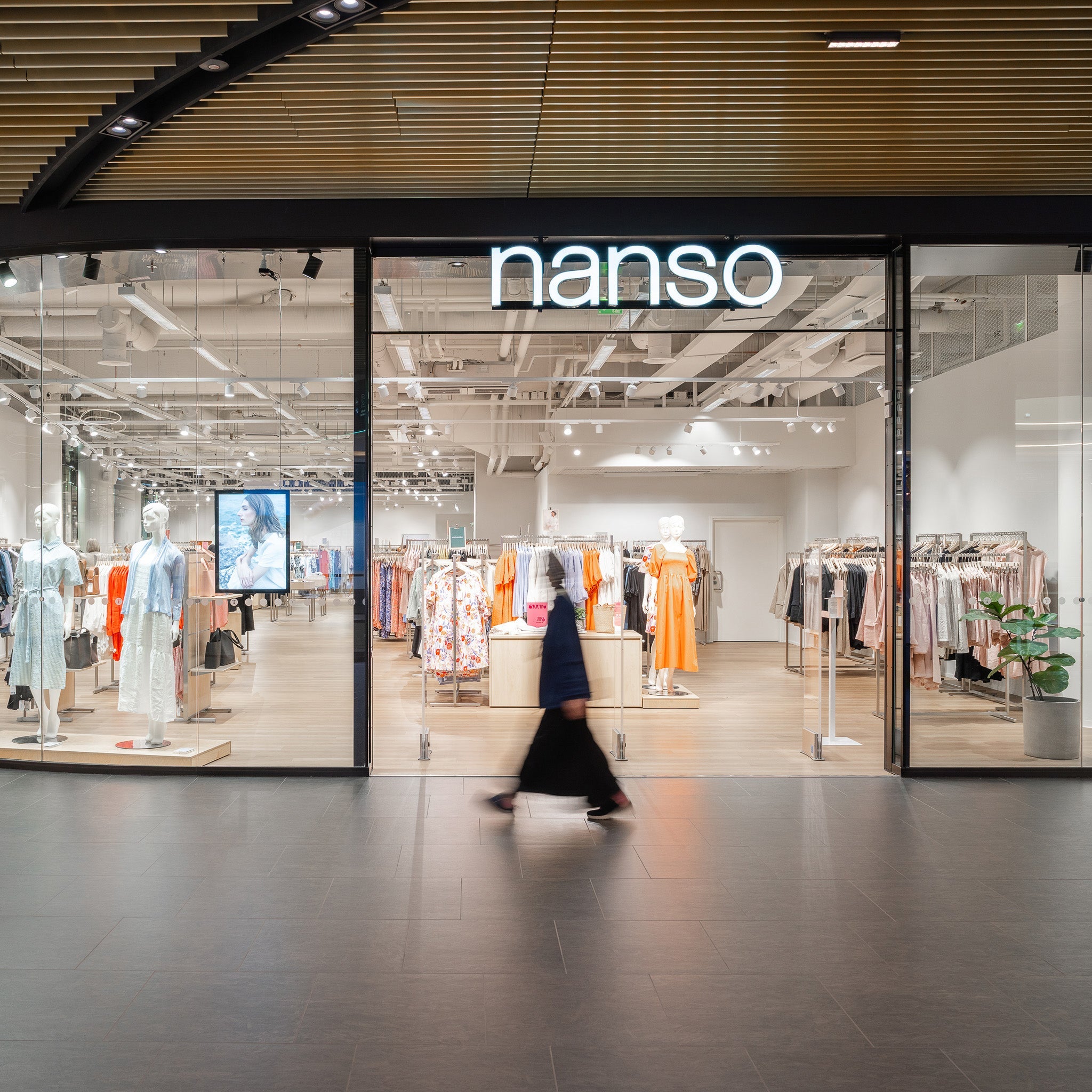 Kaari-peilillä luksusta Nanson sovituskoppeihin