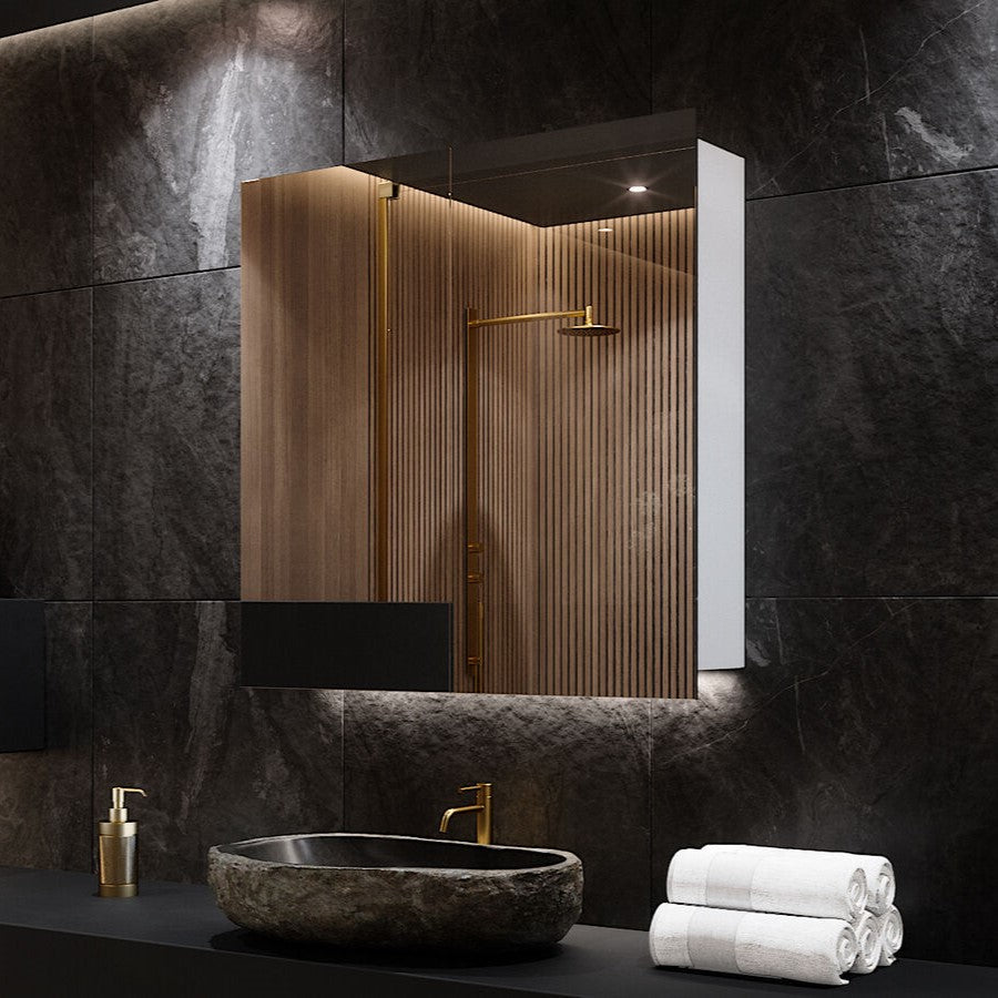 Suunnittelimme peilikaapin uudelleen