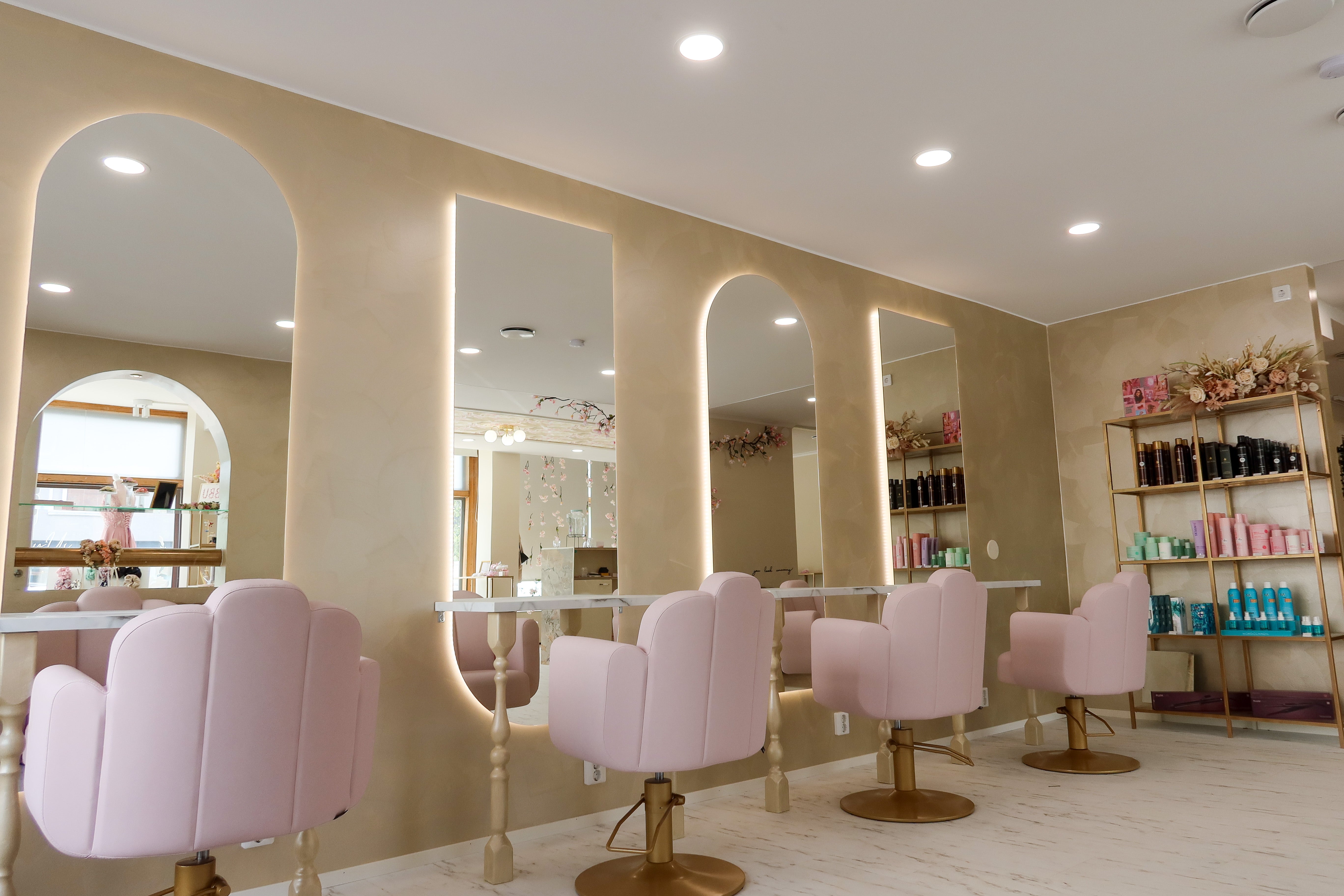 Business solutions - mirrors with LED-lights