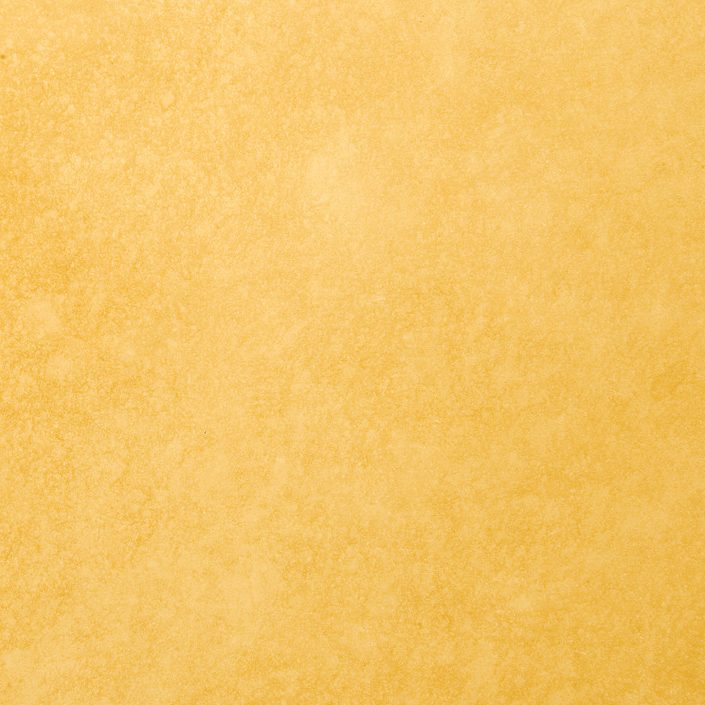 <strong>Golden Antique - Näyttävä katseenvangitsija</strong>