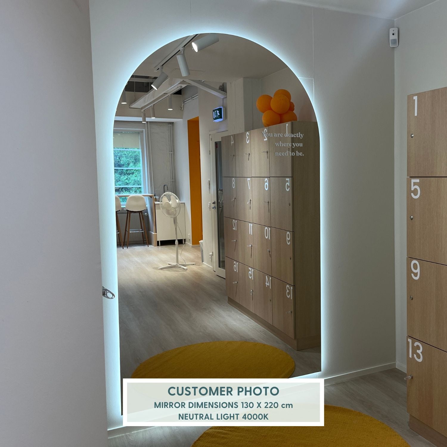 Kaari - Extra-Large Arch Mirror With LED-Lights (130x220cm)