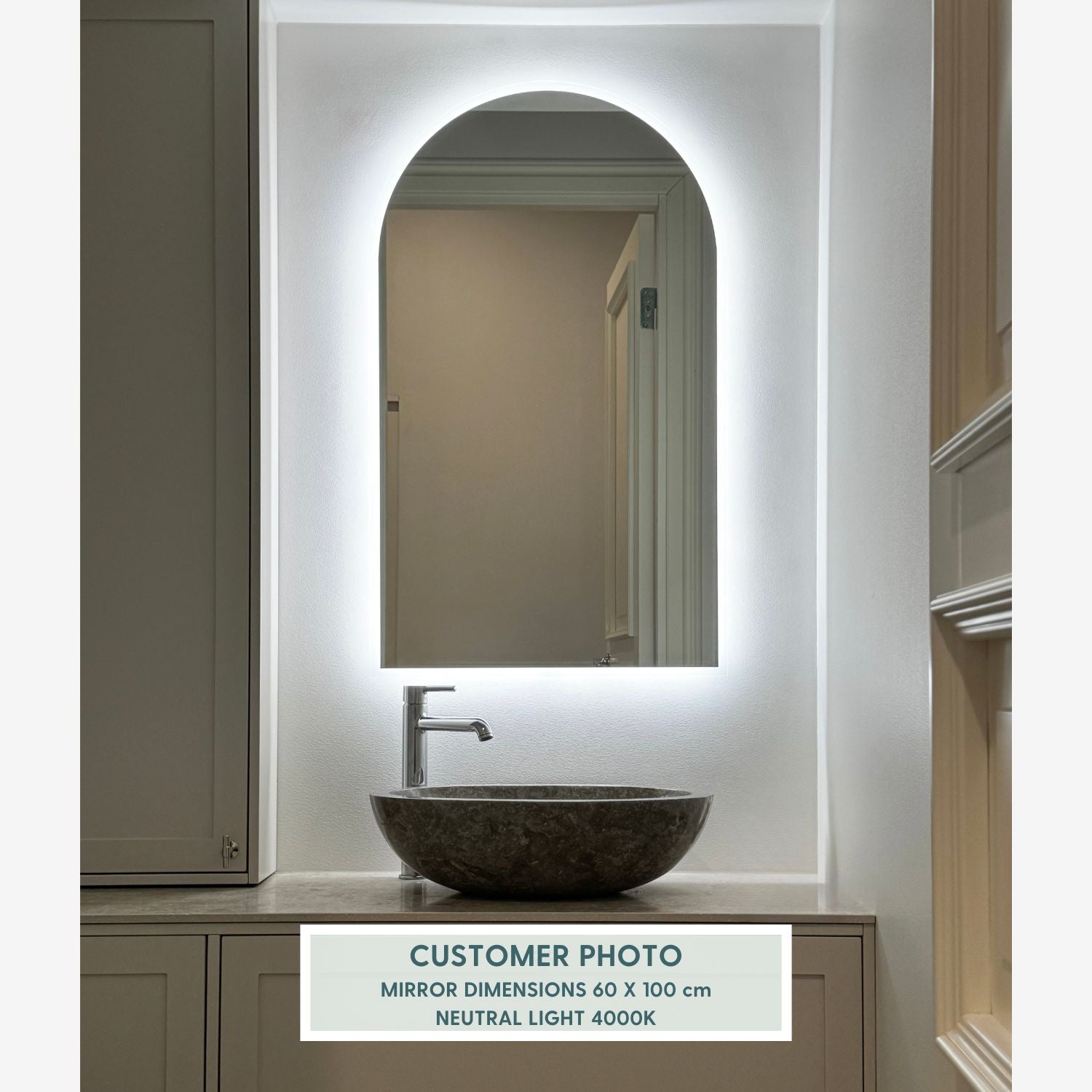 Full Lux LED-bågspegel (80x120cm)