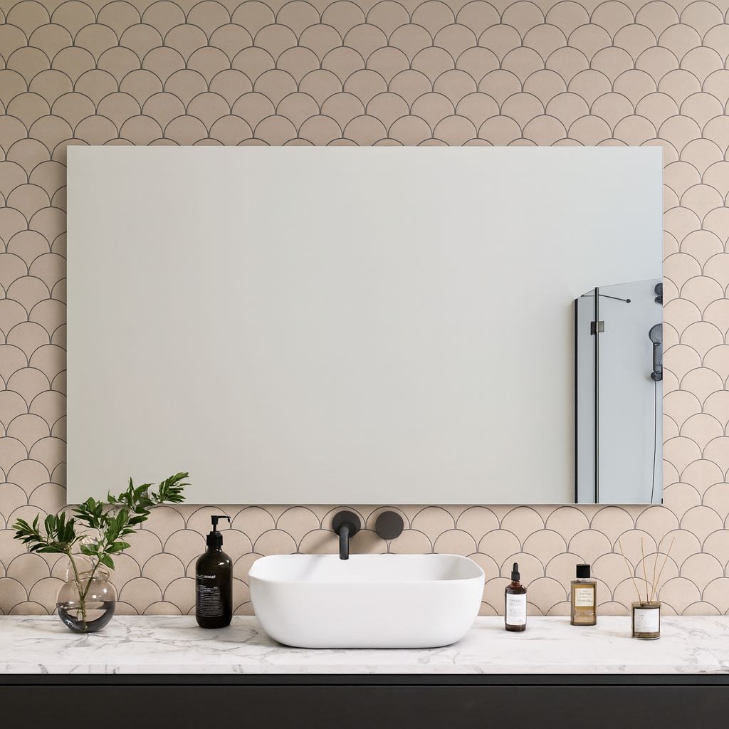 Basic wall mirror (80x100 cm)