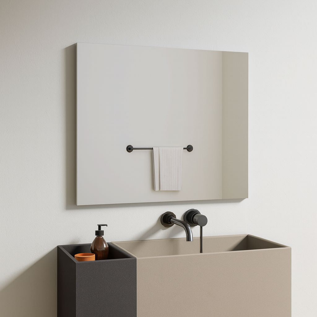 Basic wall mirror (40x50 cm)