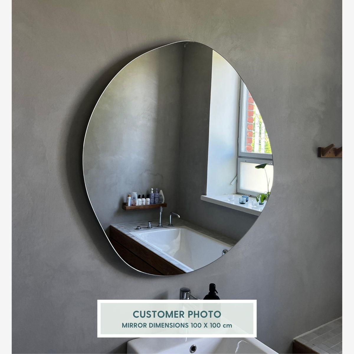 Stone wall mirror (90x90cm)