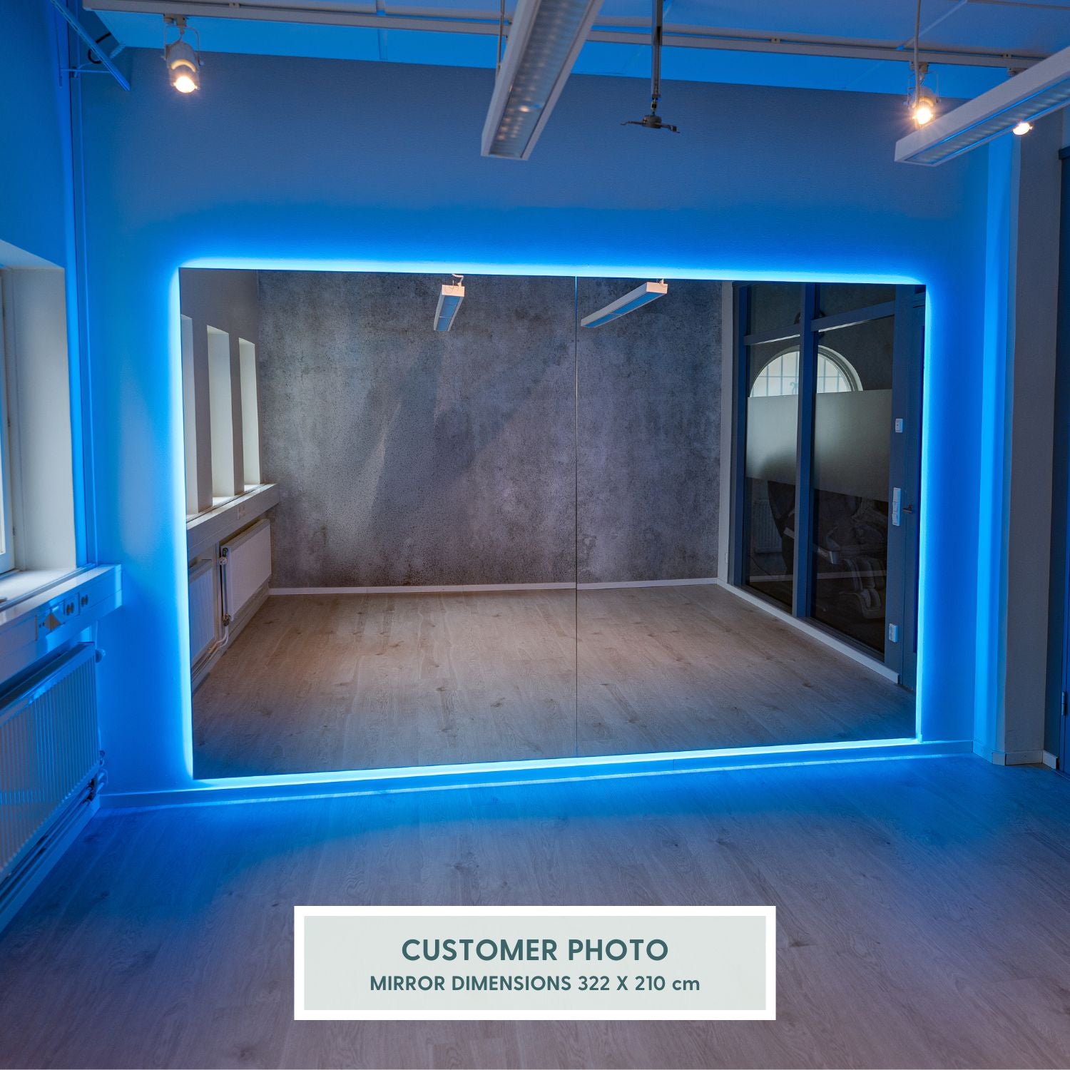 Rectangular Mirror with colour-changing backlighting