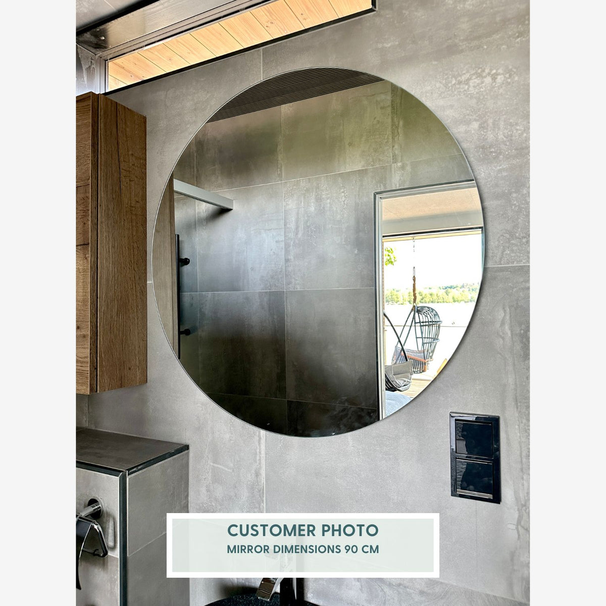 Round wall mirror (120cm)