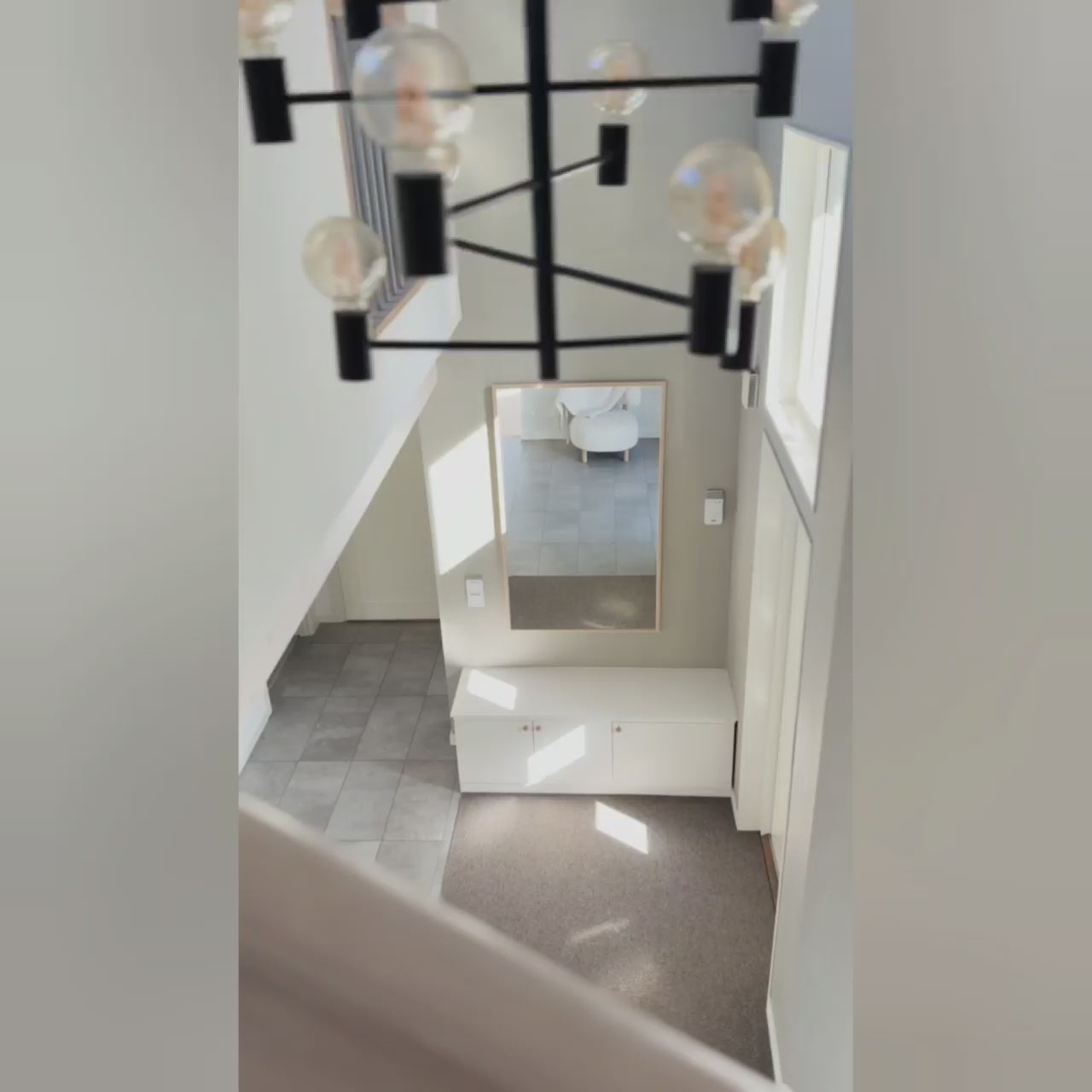 Video laden: Slimline Spiegel Mit Birkenrahmen (50x60 cm)