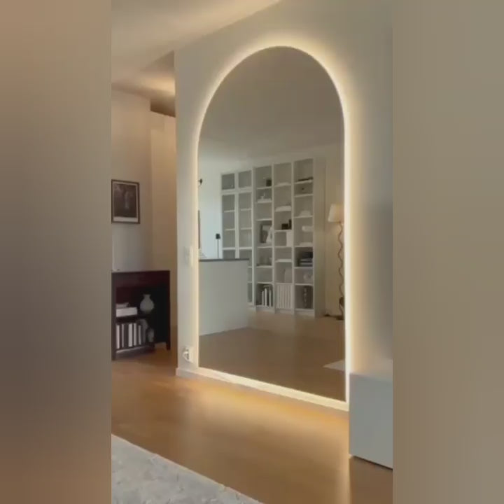 Load video: Kaari - Extra-Large Arch Mirror With LED-Lights (130x220 cm)