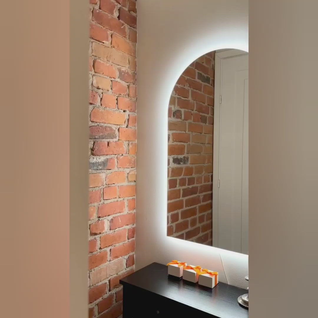Load video: Kaari - Full-length Arch Mirror With LED-Lights (70x150cm)