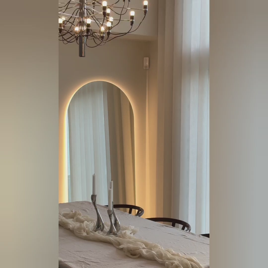 Load video: Kaari - Extra-Large Arch Mirror With LED-Lights (110x210cm)
